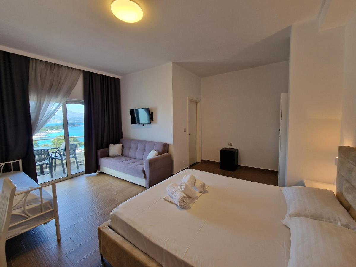 Hotel Queen Margaret Seaside クサミル エクステリア 写真