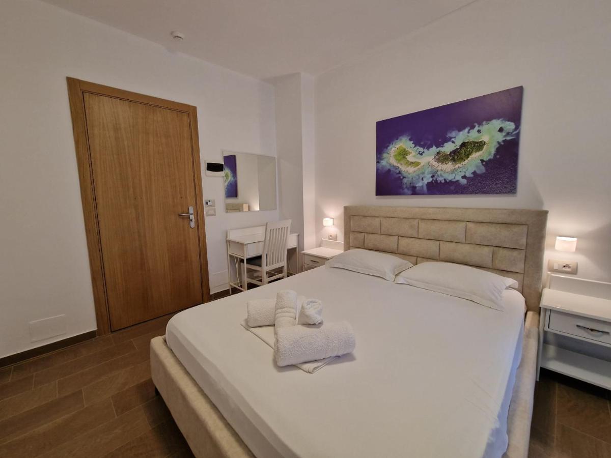 Hotel Queen Margaret Seaside クサミル エクステリア 写真