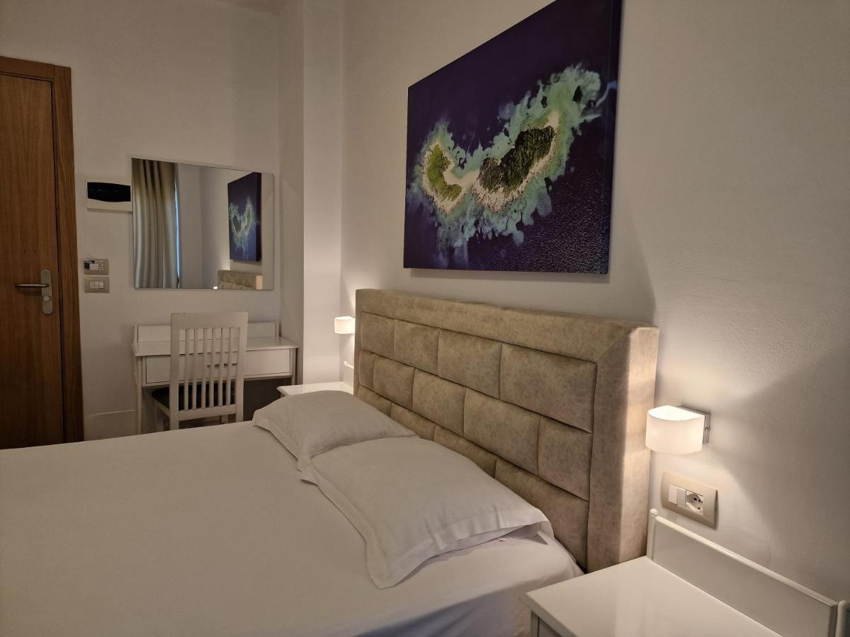 Hotel Queen Margaret Seaside クサミル エクステリア 写真