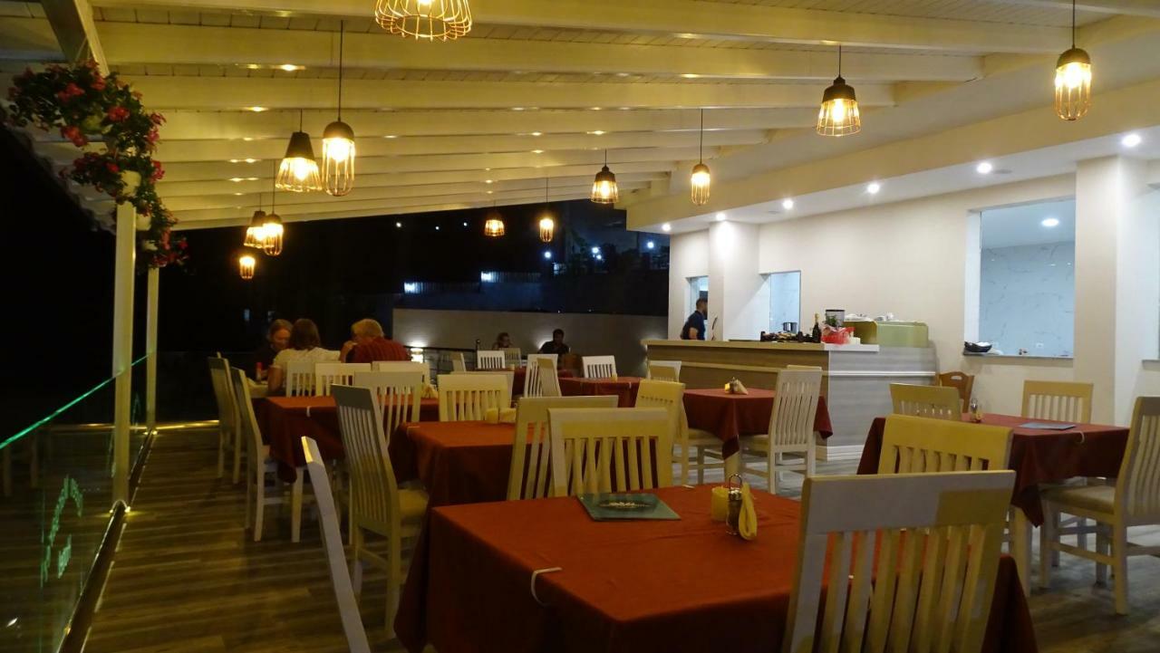 Hotel Queen Margaret Seaside クサミル エクステリア 写真